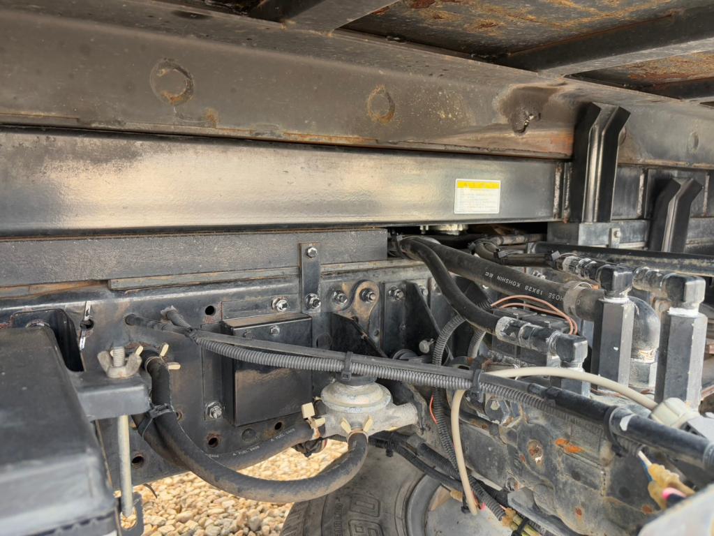 いすゞ エルフ TKG-NPR85YN(2WD)の写真17