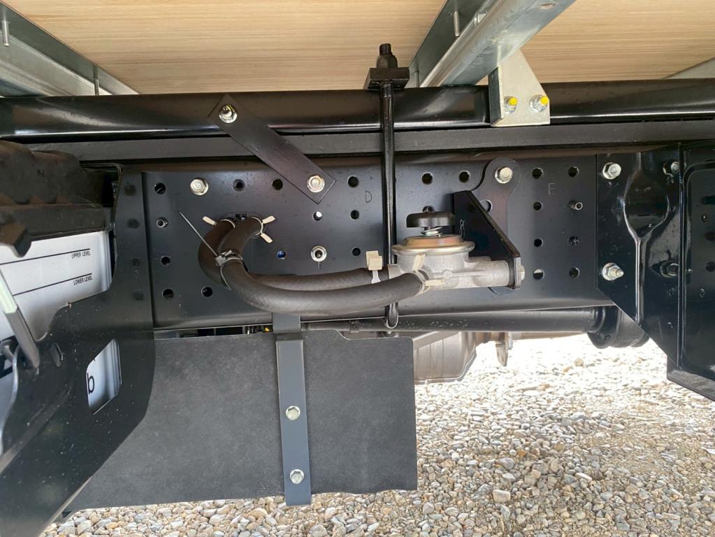 いすゞ エルフ 2RG-NPR88AM(2WD)の写真15