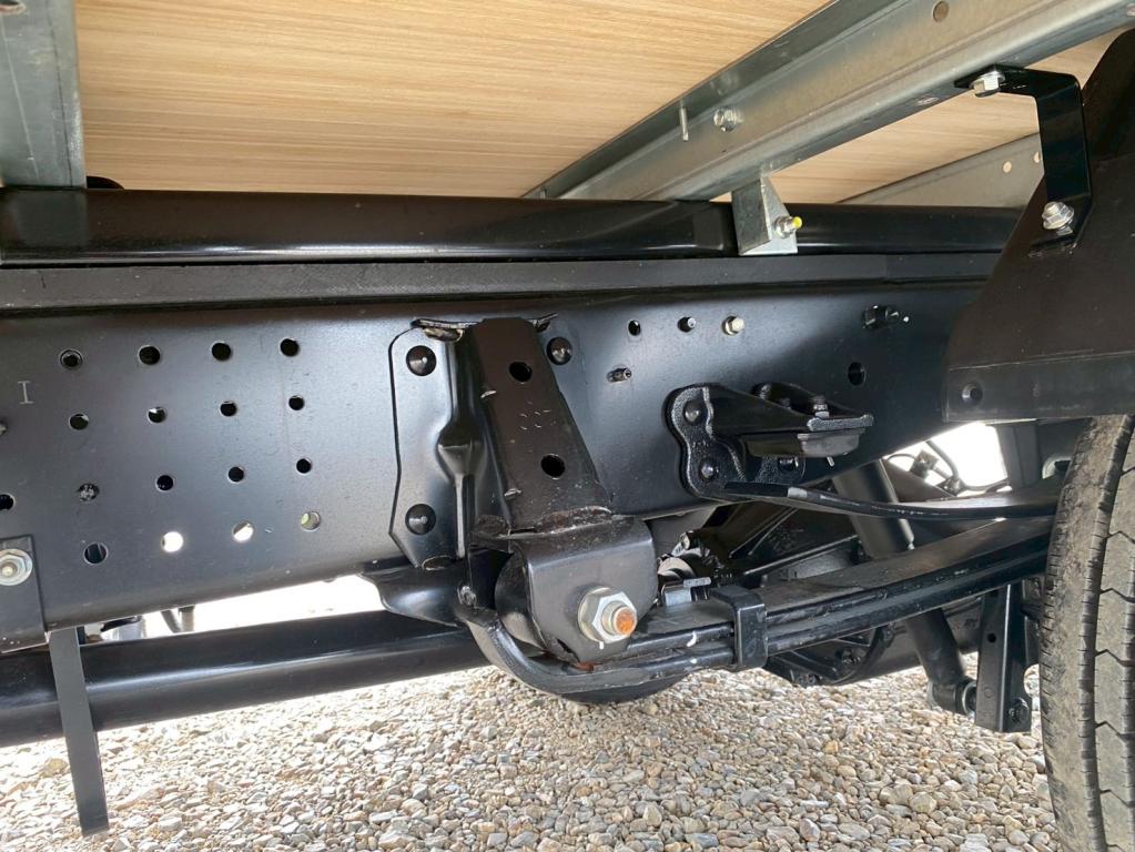 いすゞ エルフ 2RG-NPR88AM(2WD)の写真16