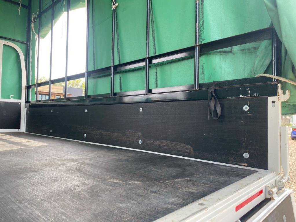 いすゞ エルフ 2RG-NJR88AF(2WD)の写真10