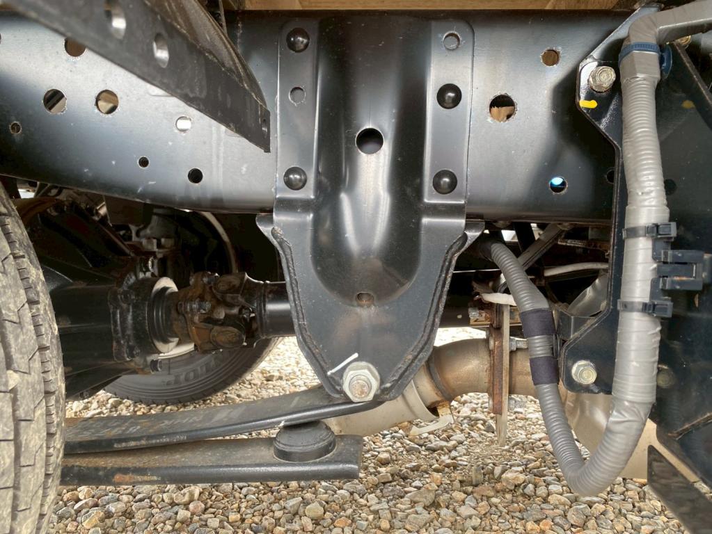 いすゞ エルフ 2RG-NJR88AF(2WD)の写真17