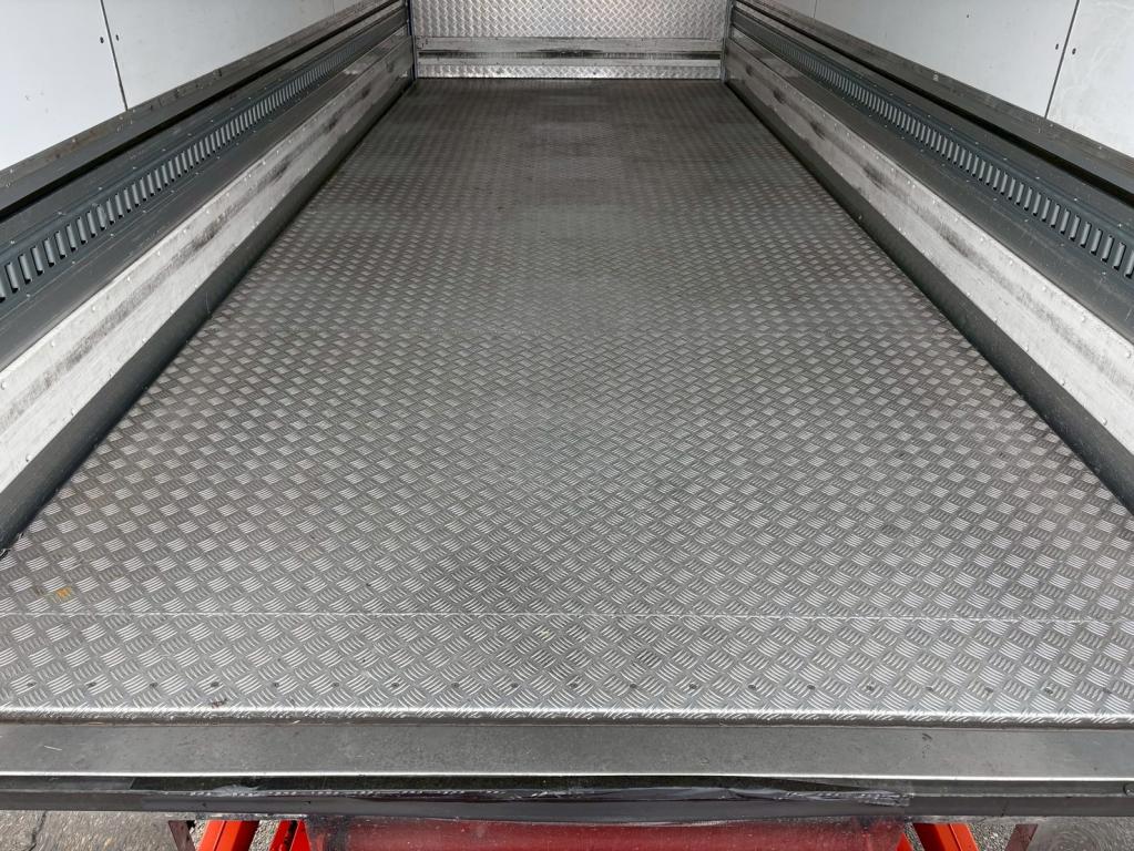 日野 レンジャー 2KG-FC2ABG(2WD)の写真8