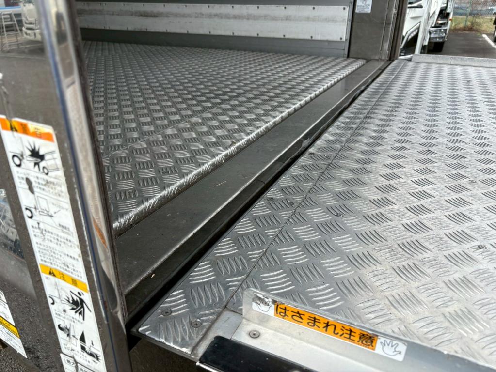 日野 レンジャー 2KG-FC2ABG(2WD)の写真13