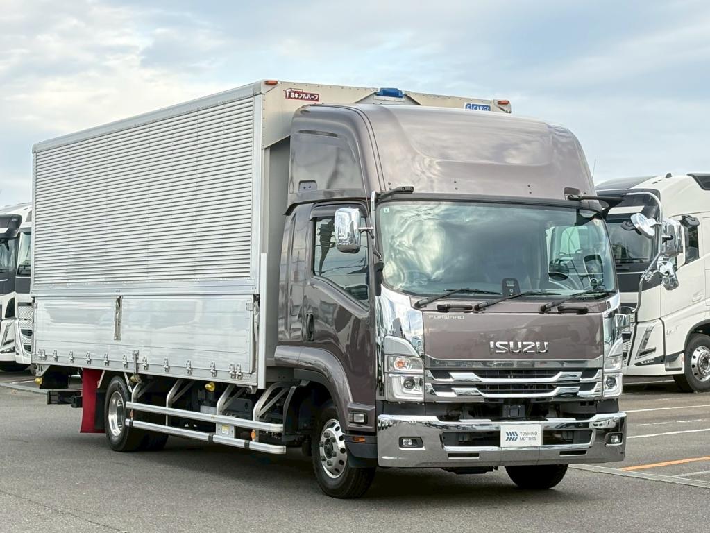 いすゞ フォワード 2RG-FRR90T2(2WD)の写真2