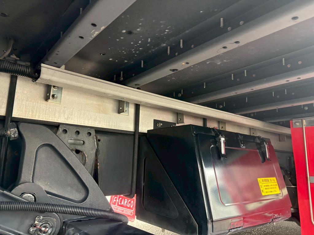 いすゞ フォワード 2RG-FRR90T2(2WD)の写真16