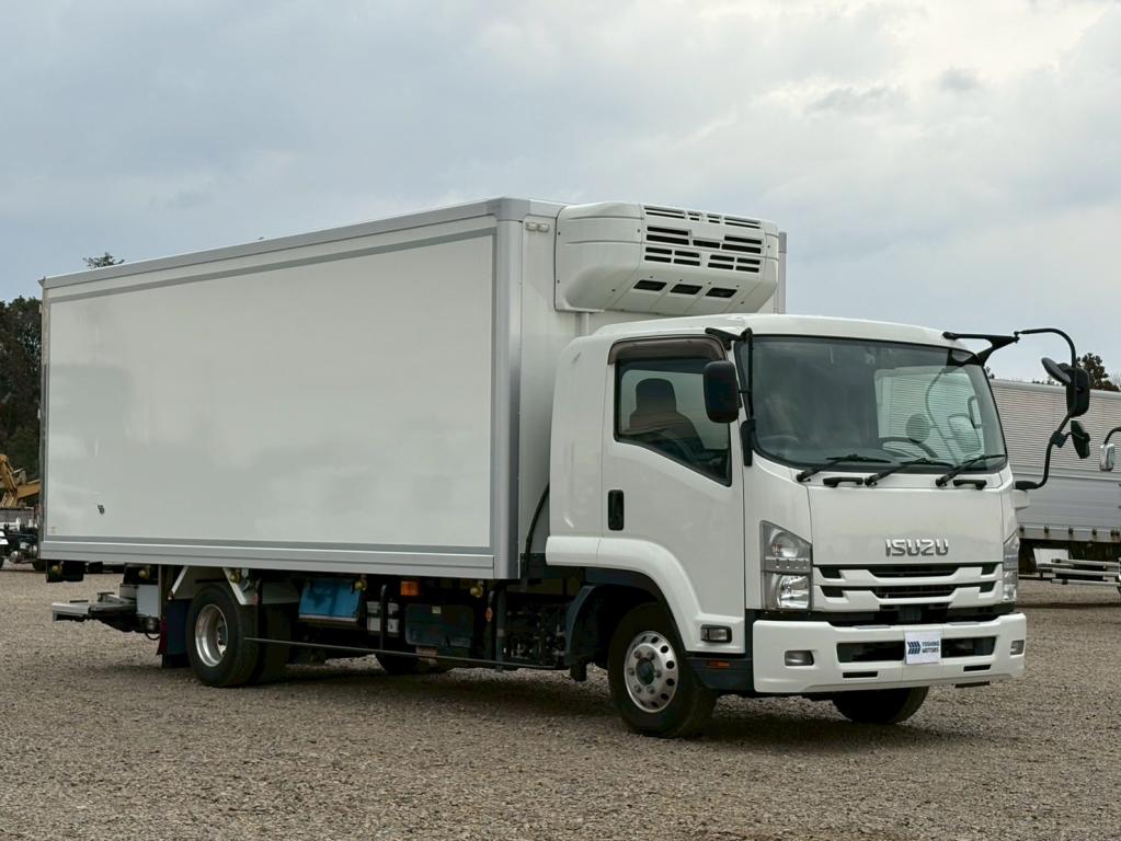 いすゞ フォワード 2PG-FRR90T2(2WD)の写真2