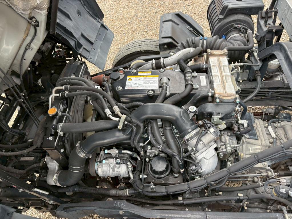 いすゞ フォワード 2PG-FRR90T2(2WD)の写真18