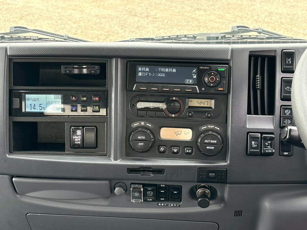 いすゞ フォワード 2PG-FRR90T2(2WD)の写真22