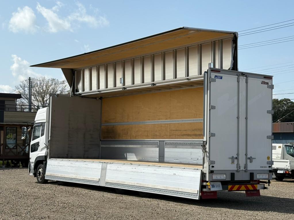 UD クオン 2RG-CG5FA(8x4)の写真12