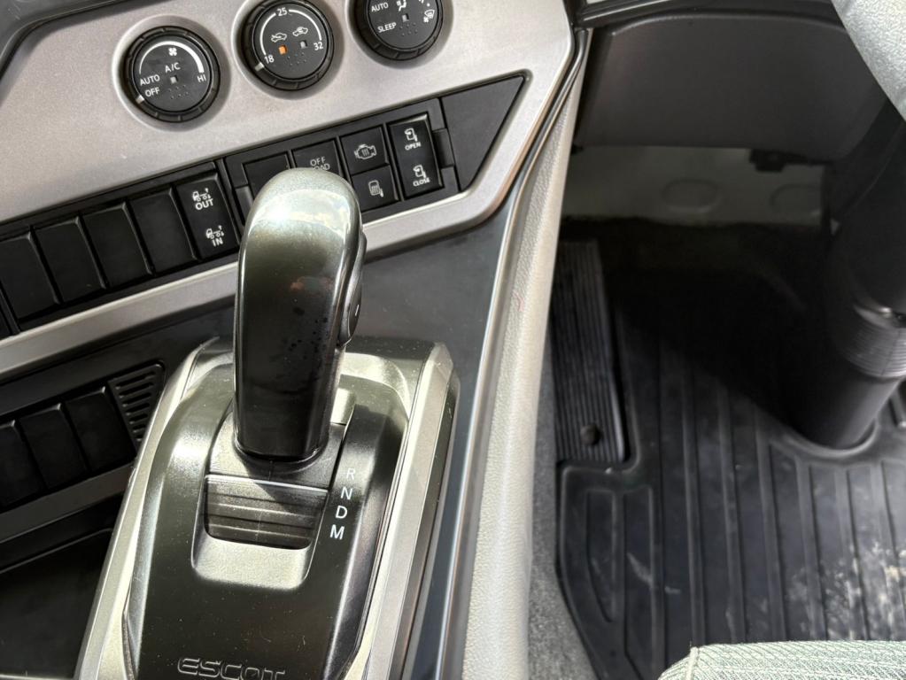 UD クオン 2RG-CG5FA(8x4)の写真23