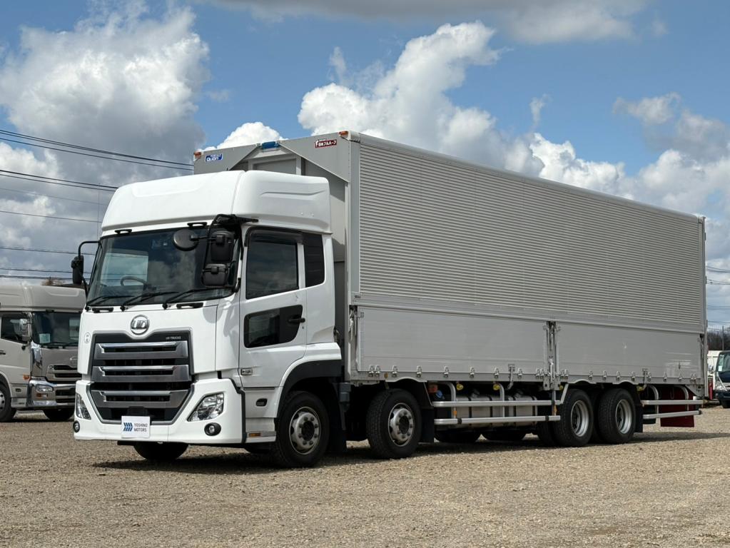 UD クオン 2RG-CG5FA(8x4)の写真1