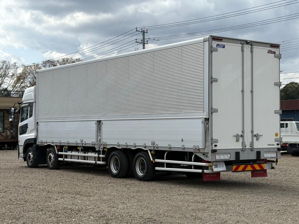 UD クオン 2RG-CG5FA(8x4)の写真3