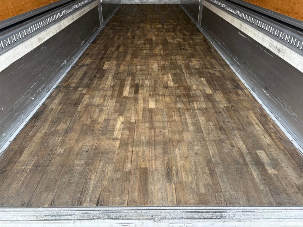 UD クオン 2RG-CG5FA(8x4)の写真8