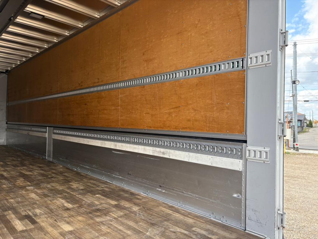 UD クオン 2RG-CG5FA(8x4)の写真10