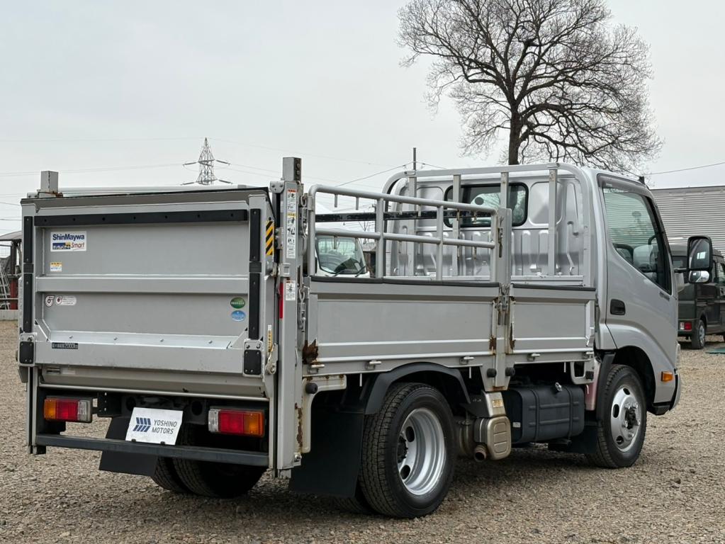 日野 デュトロ TKG-XZU675M(4WD)の写真4