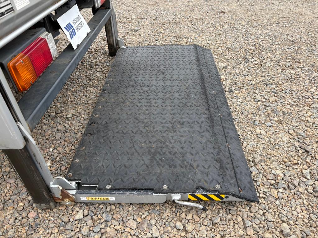 日野 デュトロ TKG-XZU675M(4WD)の写真12