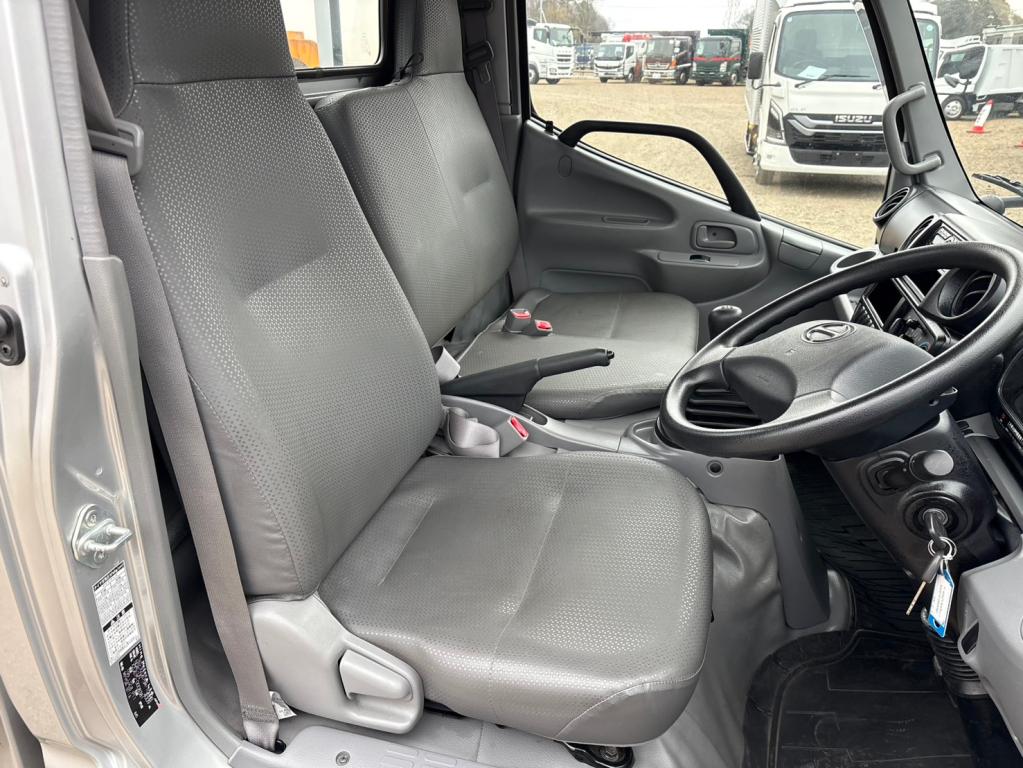 日野 デュトロ TKG-XZU675M(4WD)の写真21