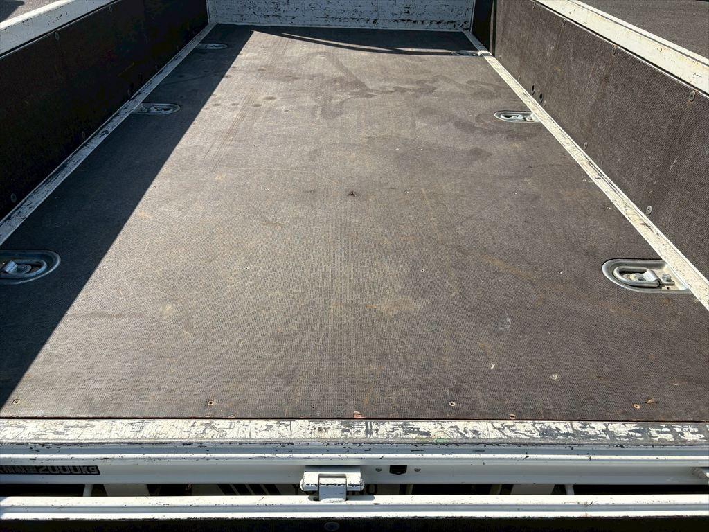 日野 デュトロ 2KG-XZC605M(2WD)の写真8