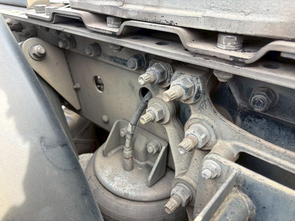 ＵＤ クオン QKG-GK6XAB(その他)の写真15