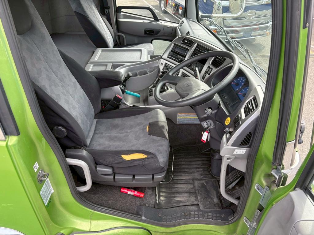 ＵＤ クオン QKG-GK6XAB(その他)の写真21