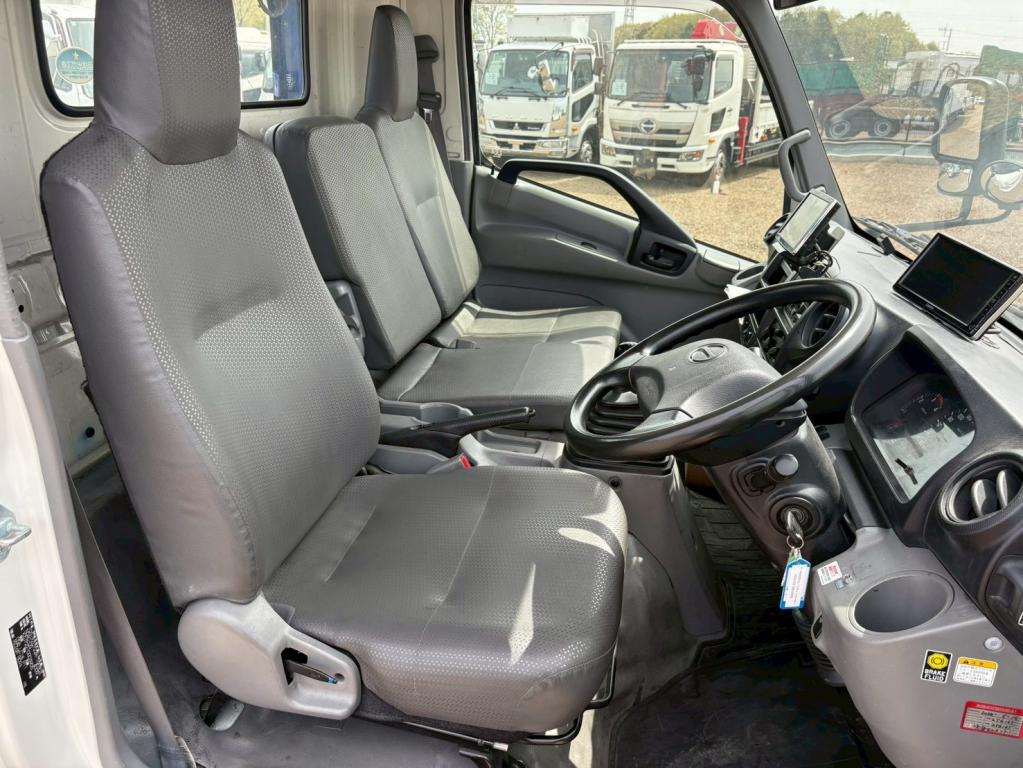 日野 デュトロ TDG-XZU722M(2WD)の写真21