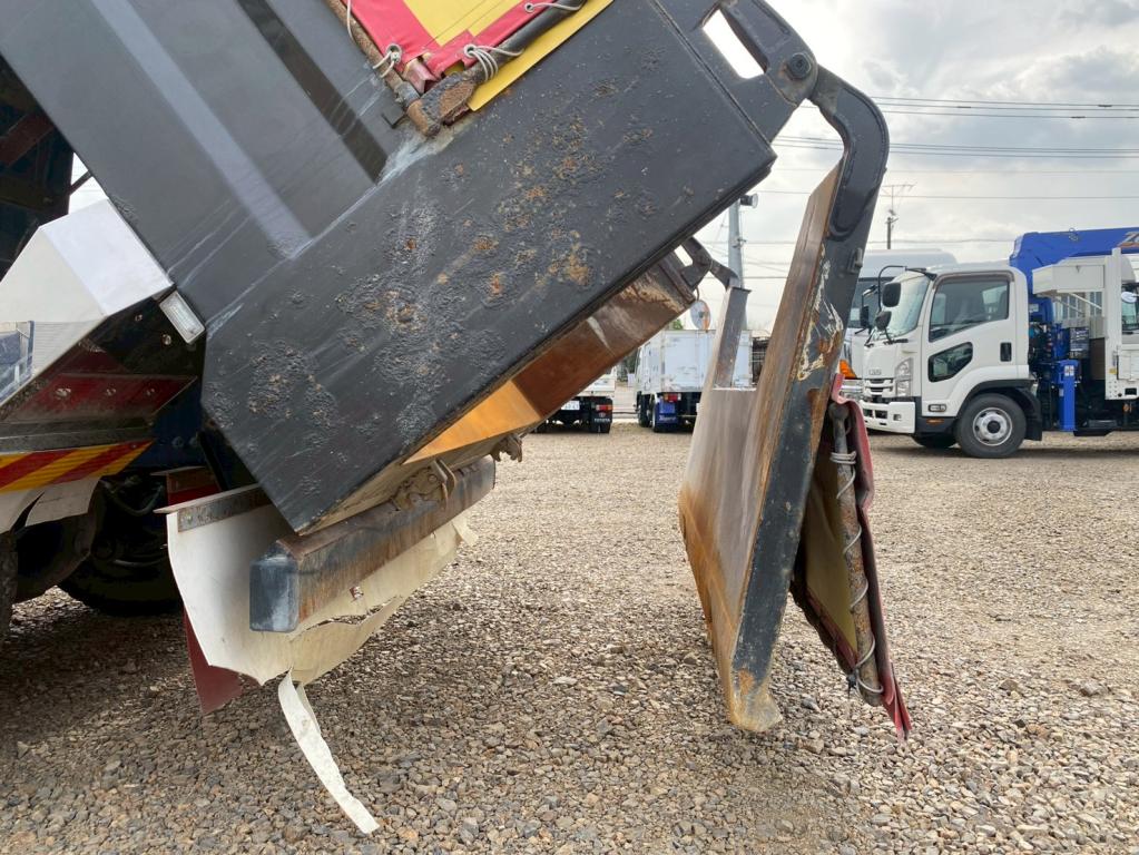 日野 プロフィア 2DG-FS1EGA(6x4)の写真12