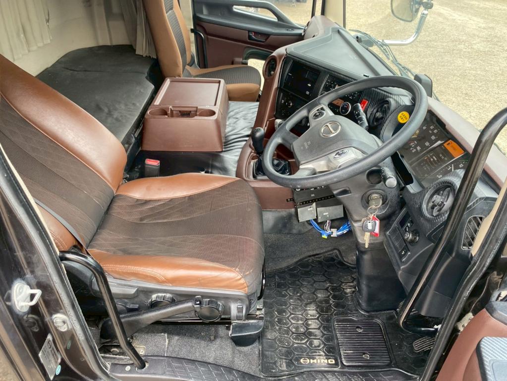 日野 プロフィア 2DG-FS1EGA(6x4)の写真21