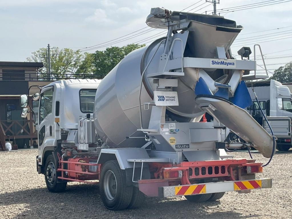 いすゞ フォワード 2PG-FTR90U2(2WD)の写真3