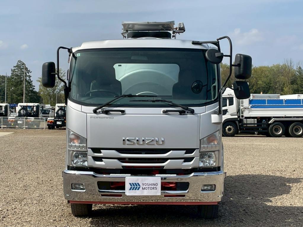 いすゞ フォワード 2PG-FTR90U2(2WD)の写真8