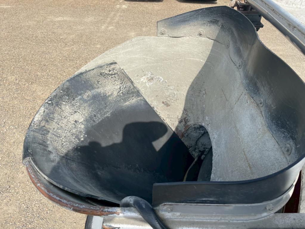 いすゞ フォワード 2PG-FTR90U2(2WD)の写真9