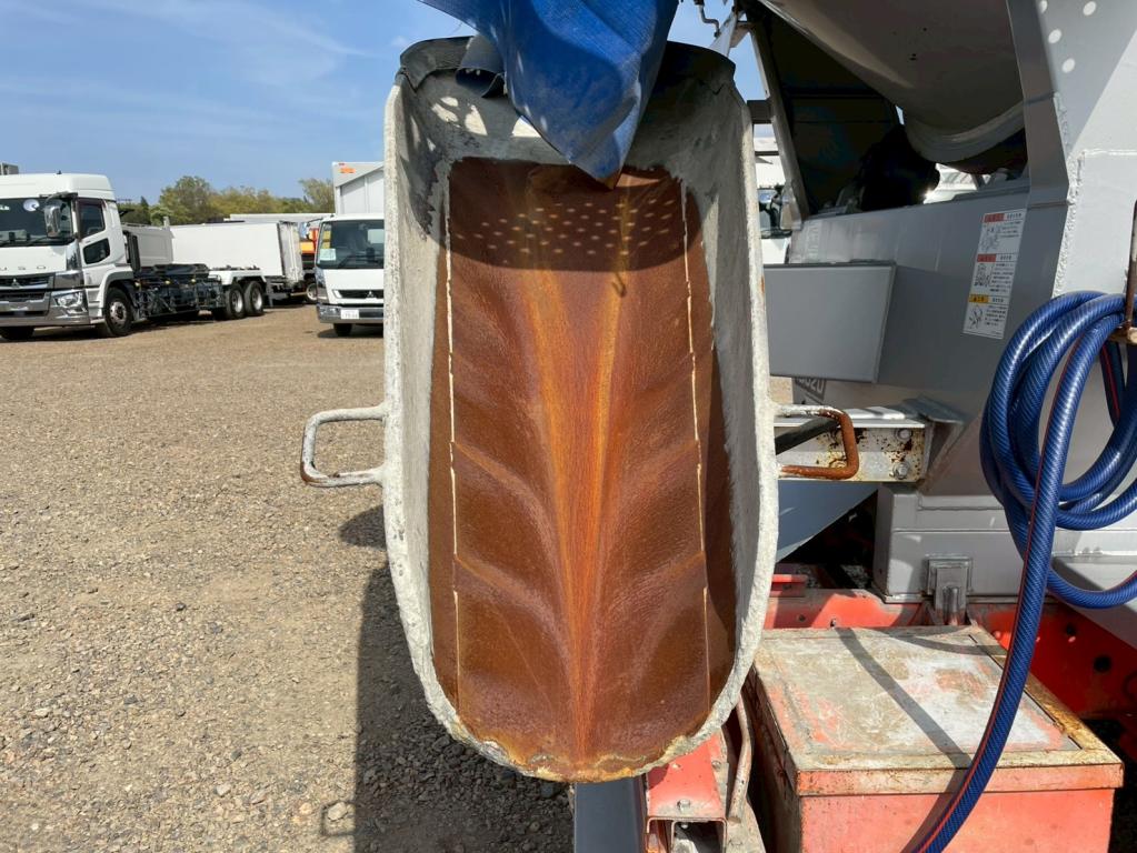 いすゞ フォワード 2PG-FTR90U2(2WD)の写真11