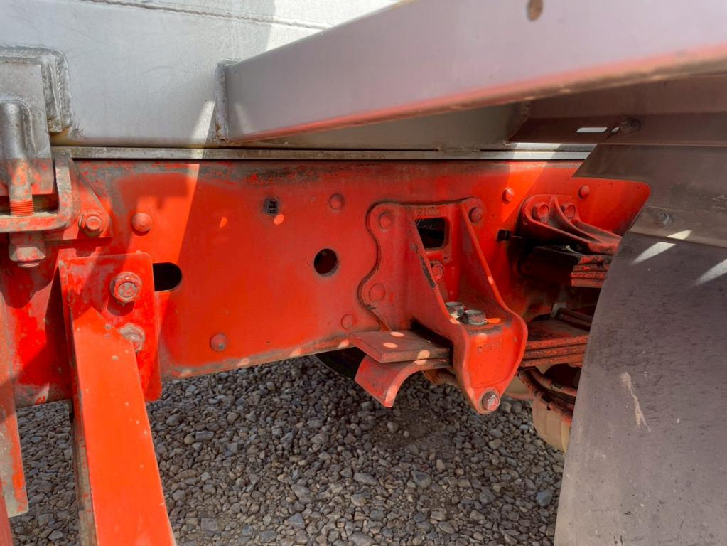 いすゞ フォワード 2PG-FTR90U2(2WD)の写真16