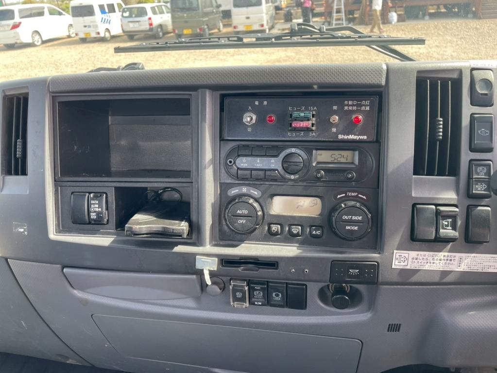 いすゞ フォワード 2PG-FTR90U2(2WD)の写真22