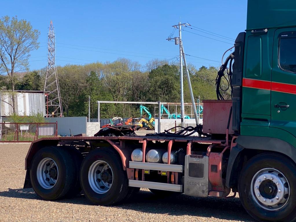 日野 プロフィア QPG-SS1EKDA(6x4)の写真5