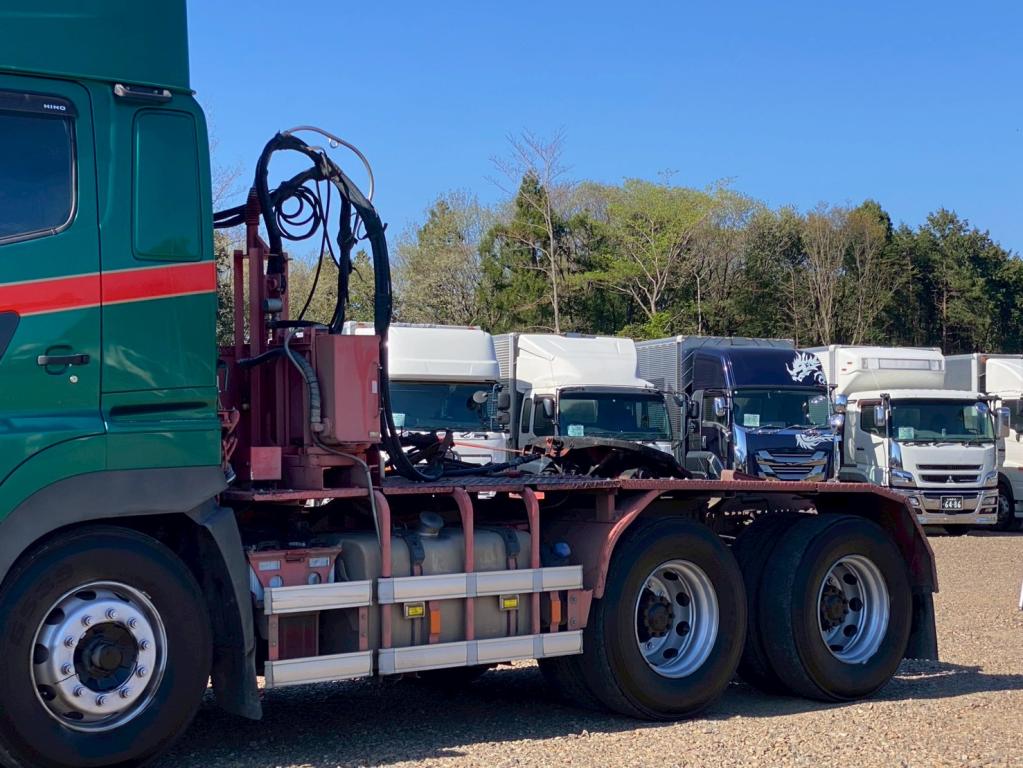 日野 プロフィア QPG-SS1EKDA(6x4)の写真6