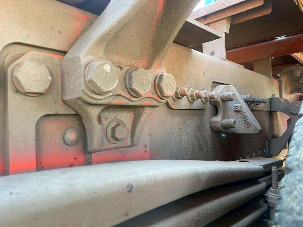 日野 プロフィア QPG-SS1EKDA(6x4)の写真16