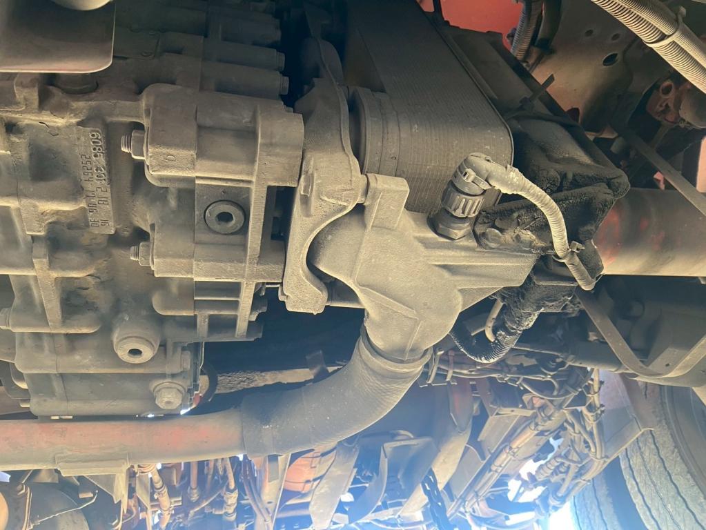 日野 プロフィア QPG-SS1EKDA(6x4)の写真17