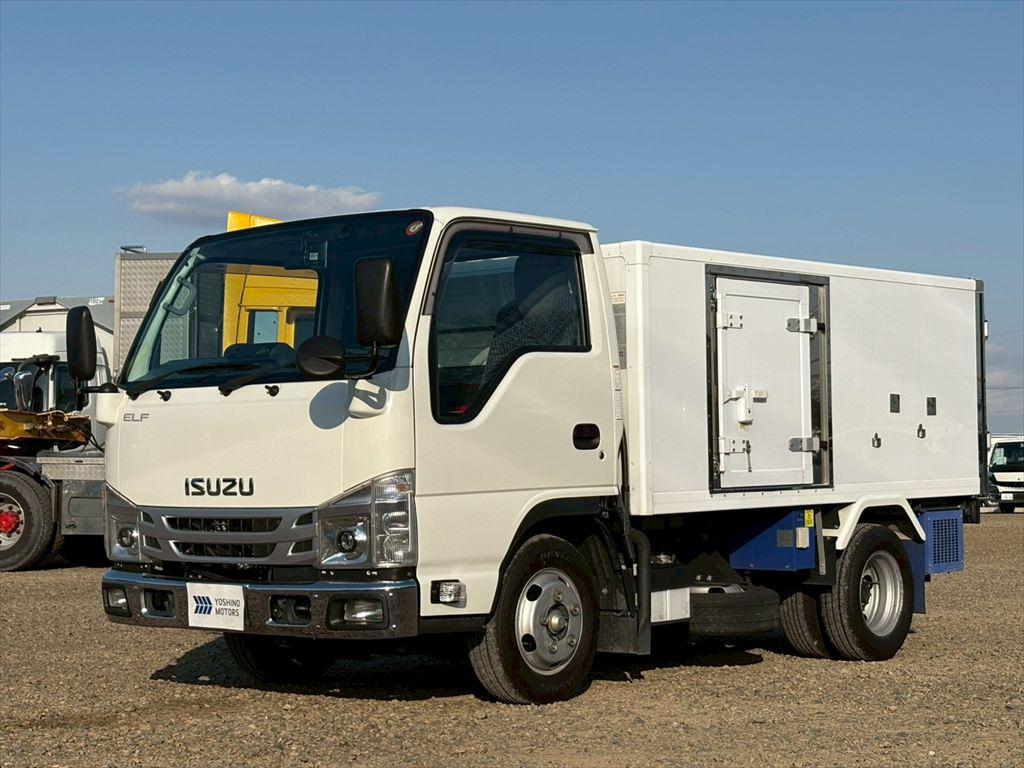 いすゞ エルフ 2RG-NHR88AN(2WD)の写真1