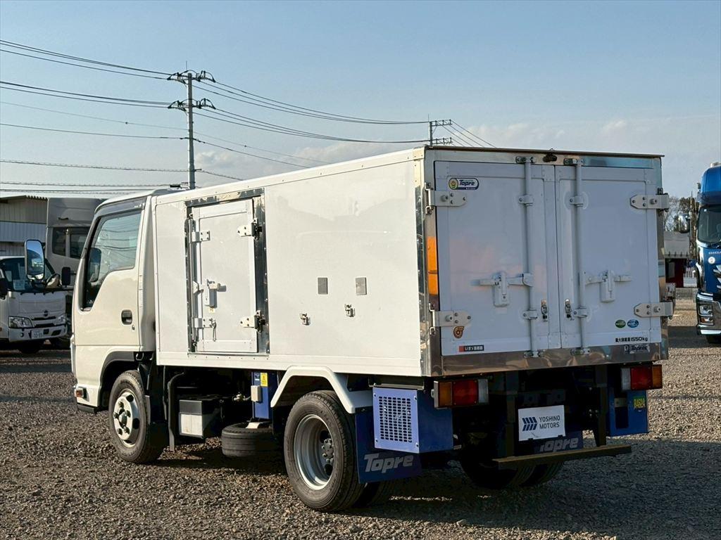 いすゞ エルフ 2RG-NHR88AN(2WD)の写真3