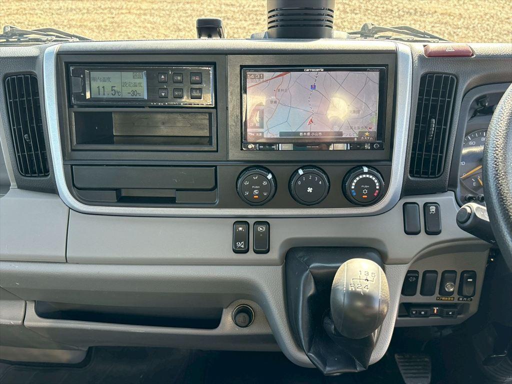 三菱 キャンター 2PG-FEAV0(2WD)の写真22