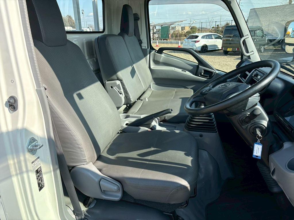 日野 デュトロ 2RG-XZU710M(2WD)の写真21