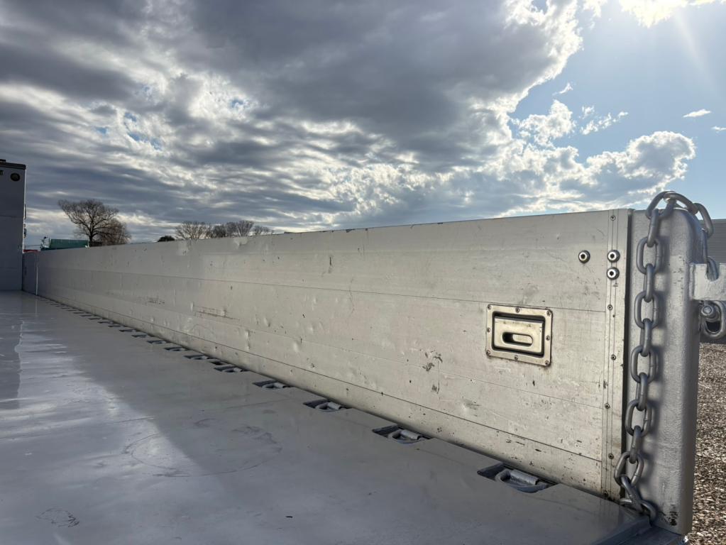 日野 プロフィア 2DG-FW1AHG(8x4)の写真10