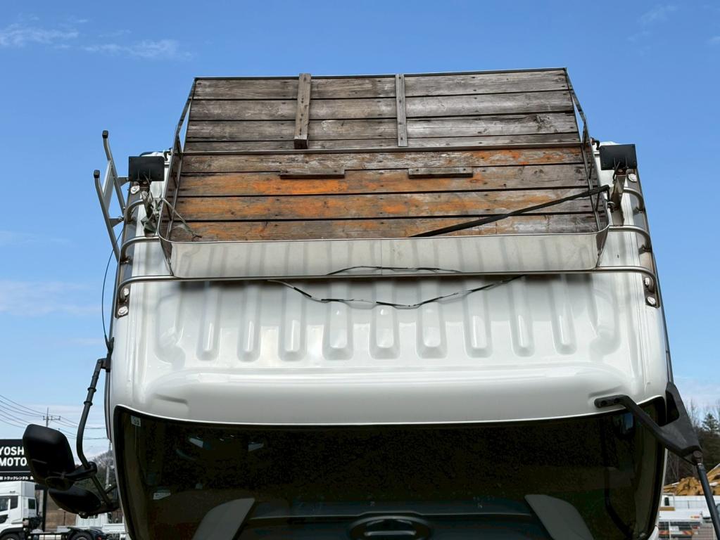 日野 プロフィア 2DG-FW1AHG(8x4)の写真20