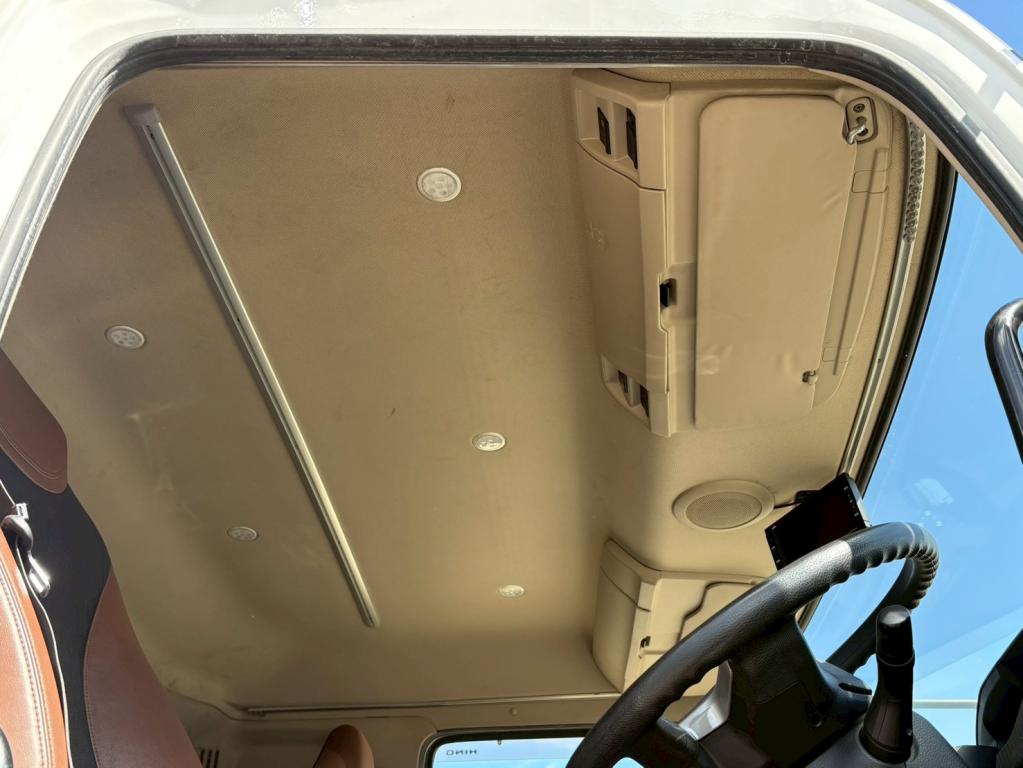 日野 プロフィア 2DG-FW1AHG(8x4)の写真24