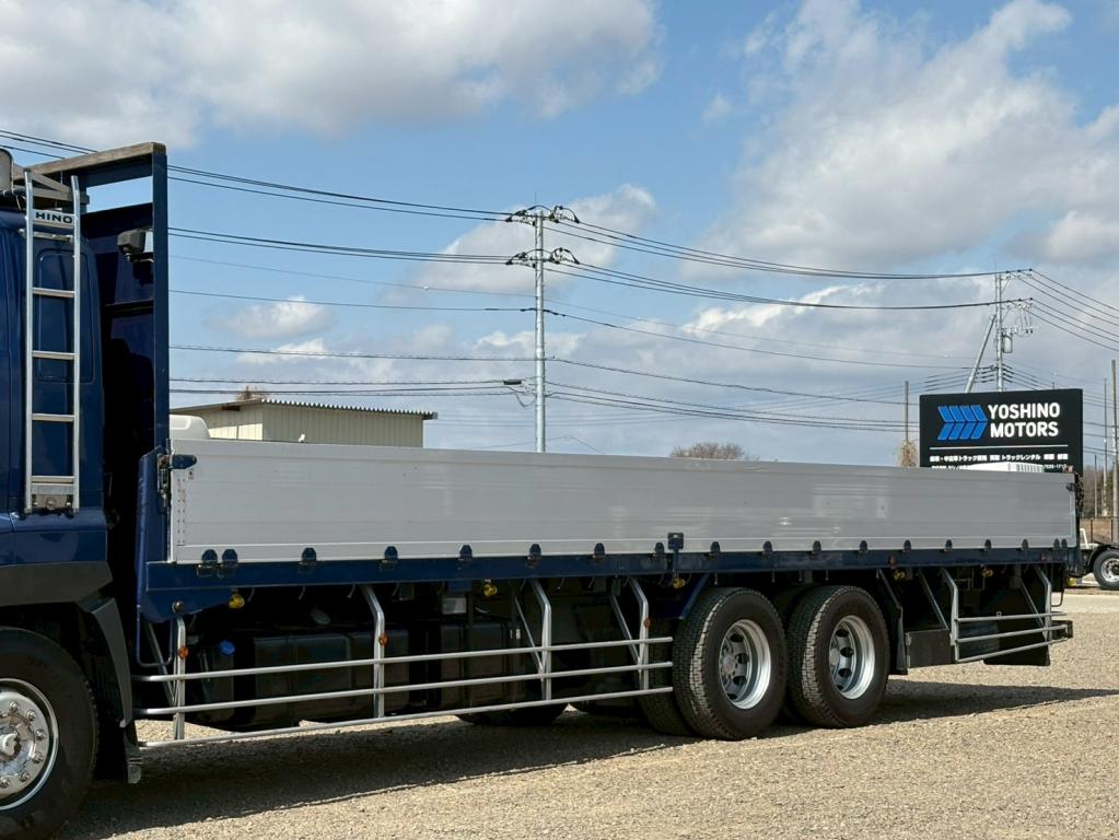 日野 プロフィア QKG-FR1EXBG(6x2)の写真6