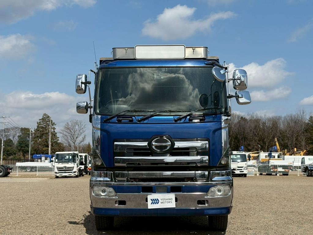 日野 プロフィア QKG-FR1EXBG(6x2)の写真13