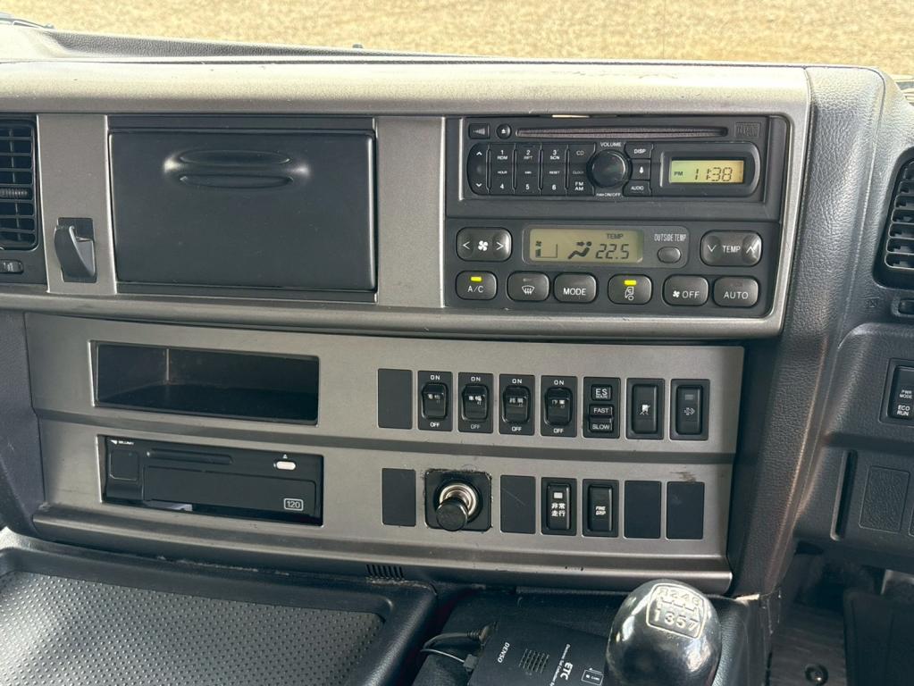 日野 プロフィア QKG-FR1EXBG(6x2)の写真22