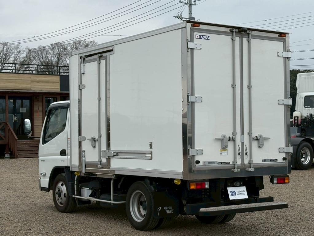 三菱 キャンター 2RG-FBAV0(2WD)の写真3