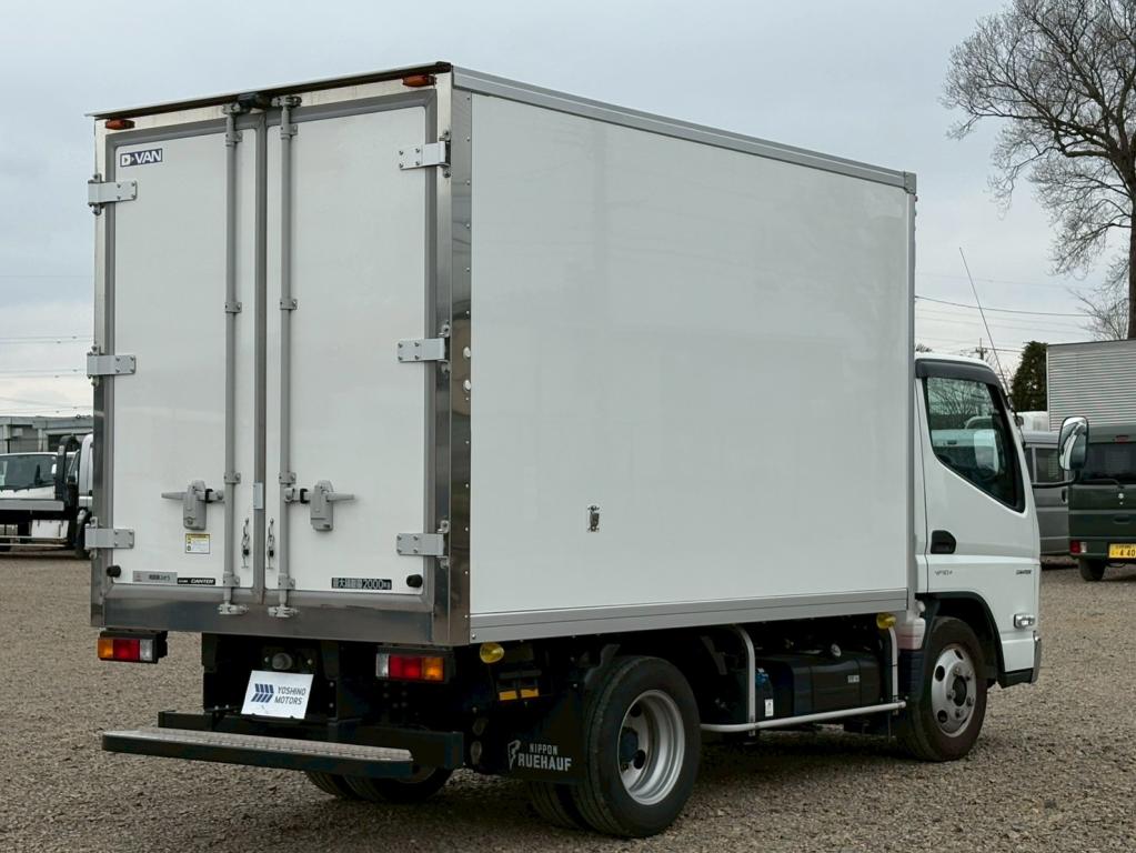三菱 キャンター 2RG-FBAV0(2WD)の写真4