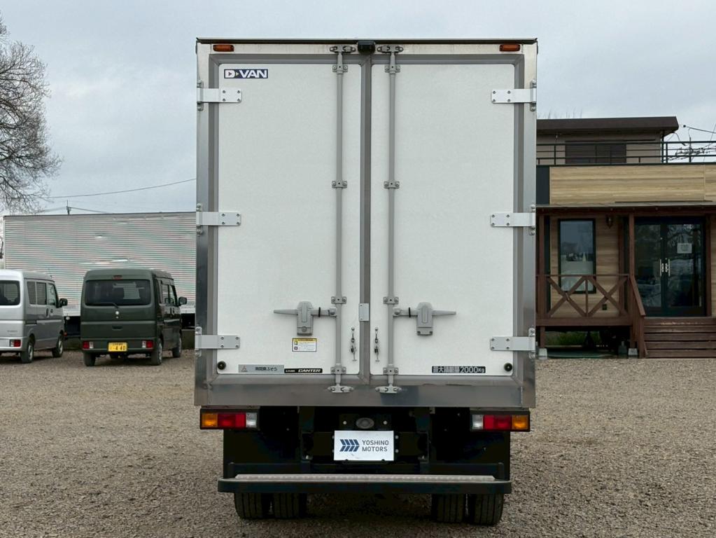 三菱 キャンター 2RG-FBAV0(2WD)の写真12